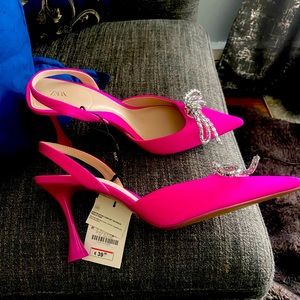 Women Zara heels. Size 10. Never worn brand NWT.